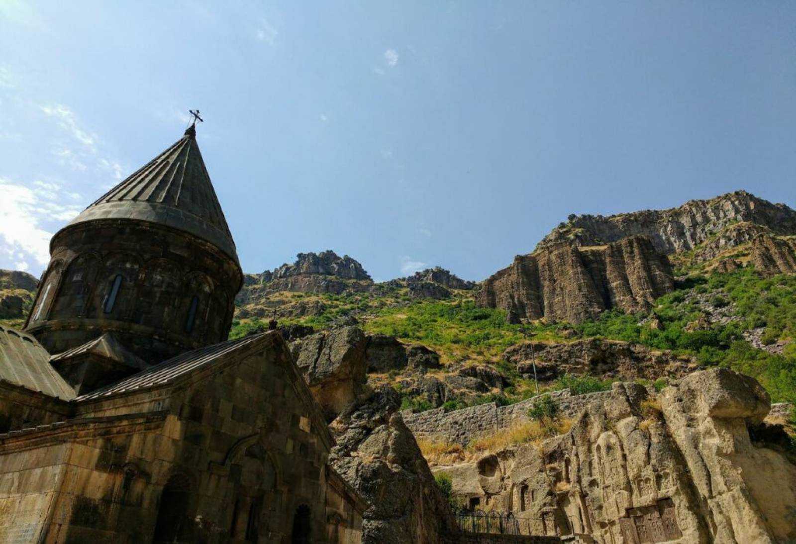 Armenia, Tierra de Ricas Emociones